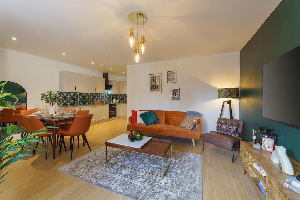 Lilyturf - 2 Bedroom Luxury By Mint Appartement *